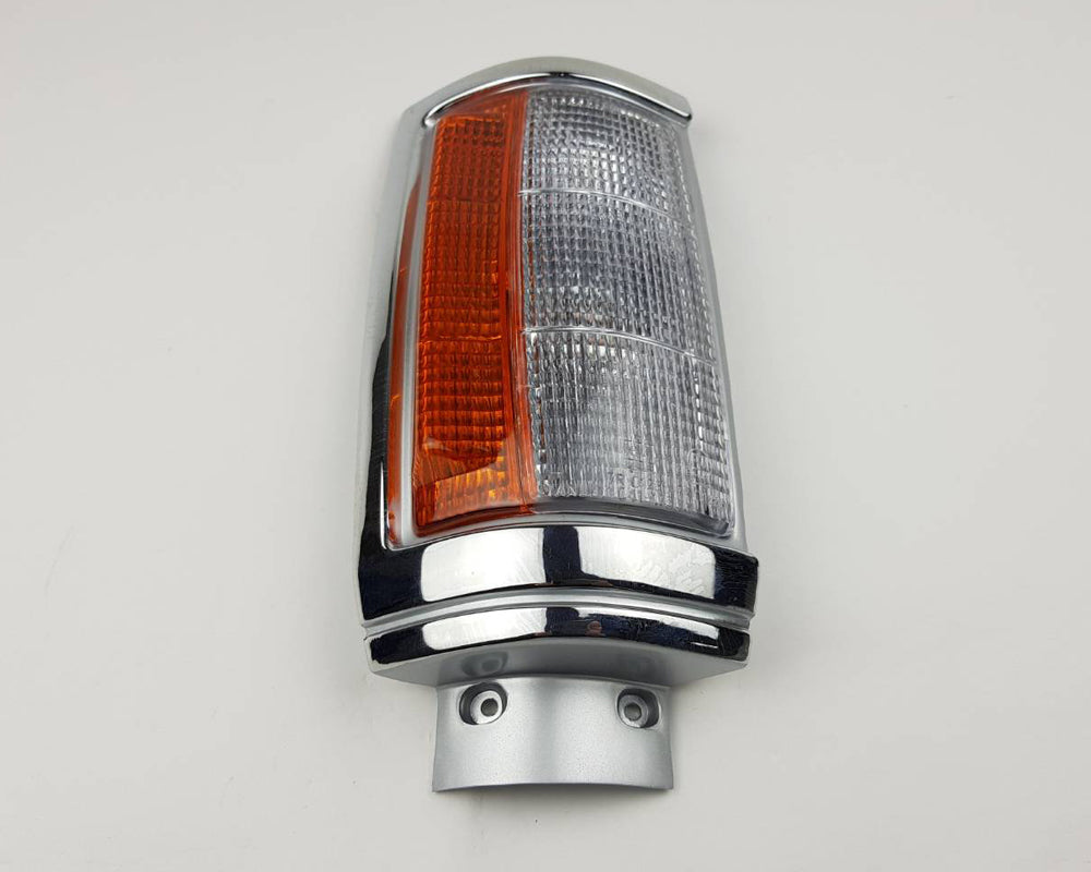 Front Corner Turn Signal Light - for Mitsubishi L200 Cyclone 1979–1987 - Chrome - Right RH - OEM MB527092