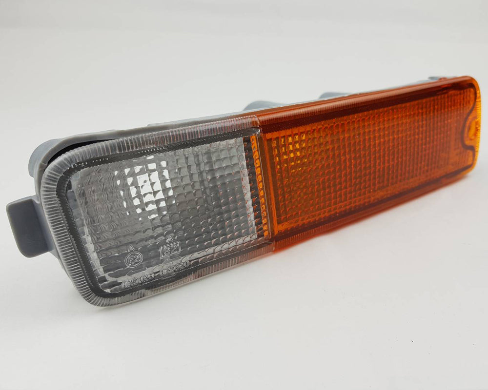 Front Bumper Turn Signal Light for Mitsubishi L200 Strada - Amber / Clear - RH - view 3