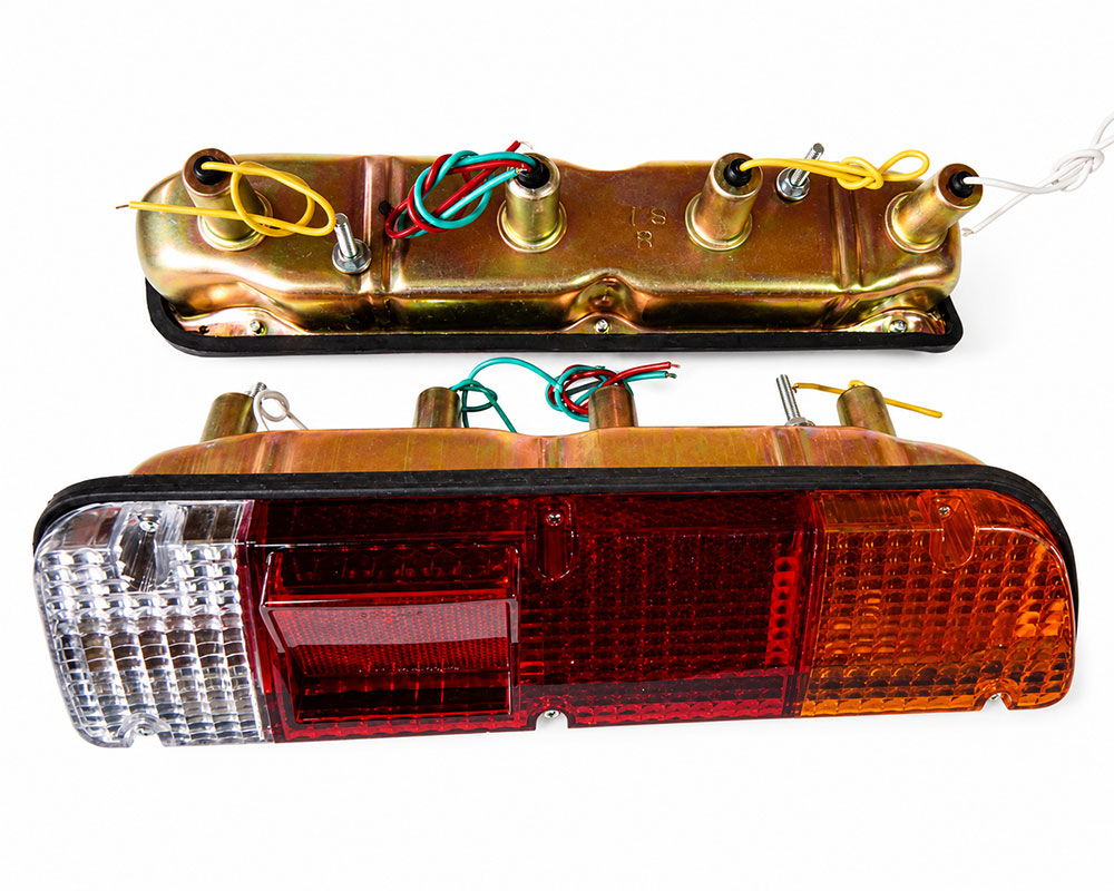 Rear Combination Light - for Datsun / Nissan 620 Pickup 1977–1979 - TS-117 - LH – OEM 26555-B5100