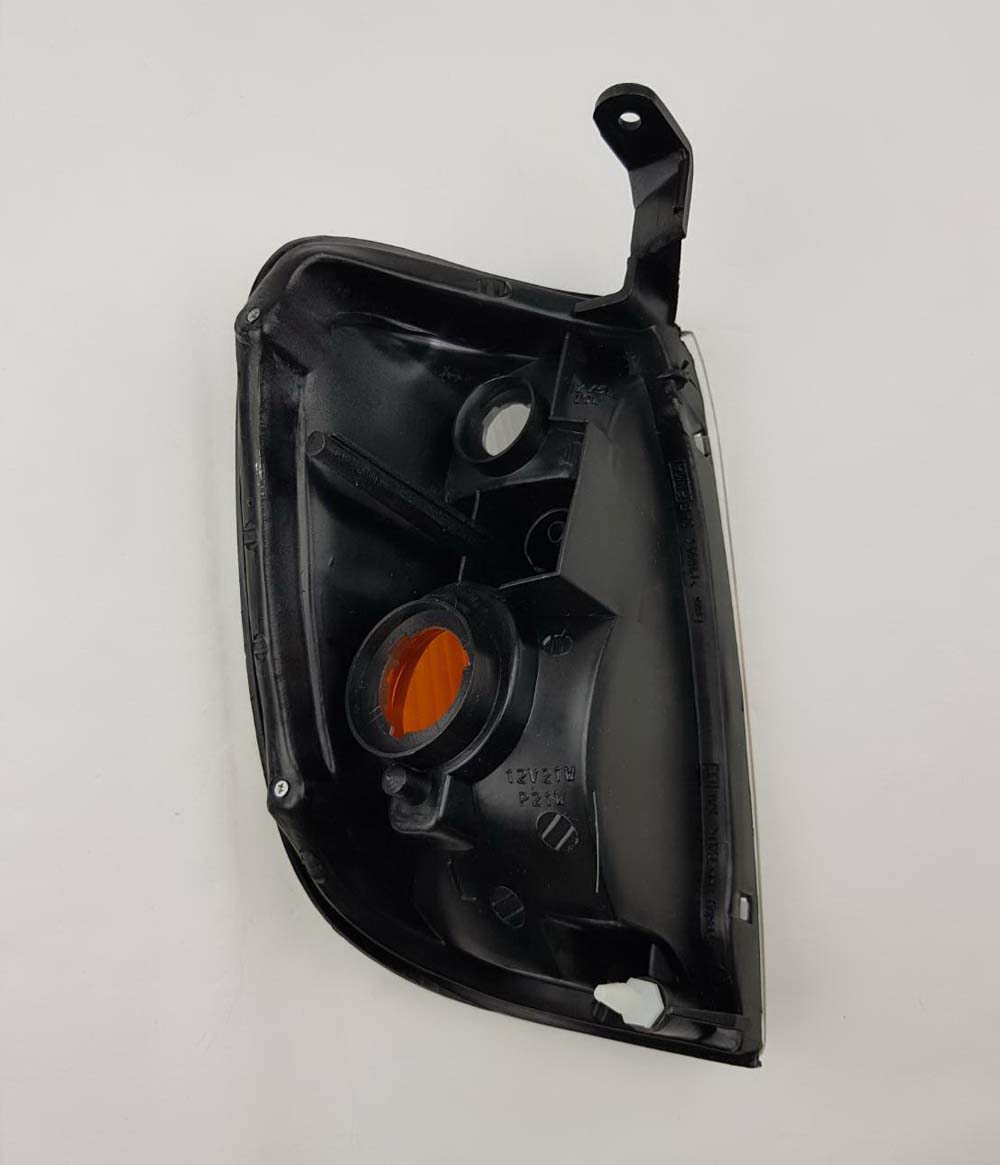 Front Corner Turn Signal Light - for Nissan D22 Pickup 2000 - No Socket - LH – OEM 26115-VJ825 - additional view 2