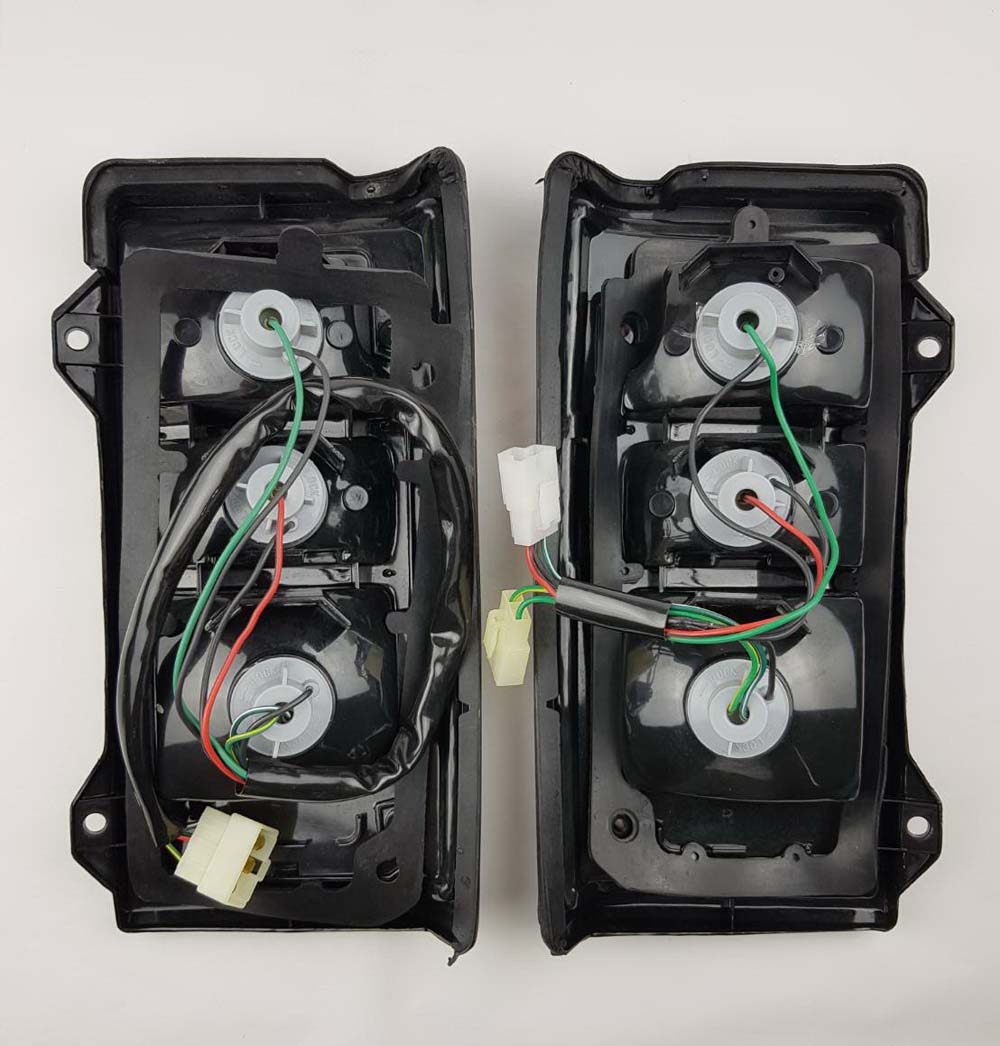 Rear Combination Light - for Nissan Caravan / Urvan E24 - With Socket - LH + RH Pair – OEM B6555-01N00 / B6550-01N00 - additional view