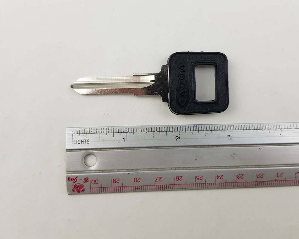 Ignition Uncut Blank Key for Volvo 740 760 780 240 242 244 245 DL GL 960 940 GLE GLT VL8-P