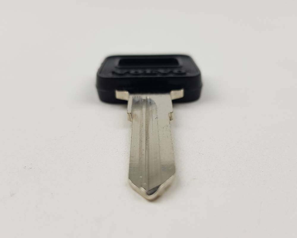 Ignition Uncut Blank Key for Volvo 740 760 780 240 242 244 245 DL GL 960 940 GLE GLT VL8-P