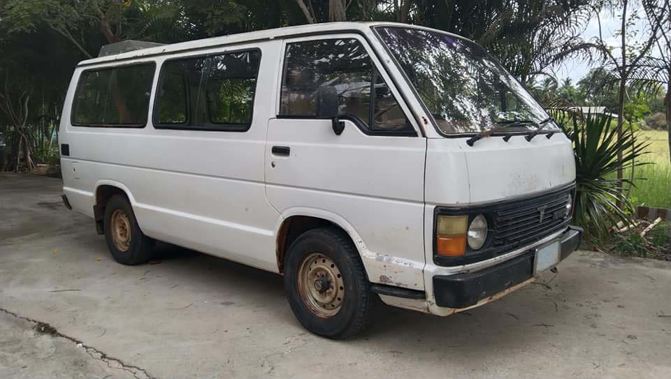 Weatherstrip Door Rubber Front Door Right RH for 1983-1989 Toyota Hiace LH50 LH51 LH60 LH66 YH61 YH51 6786-95J00
