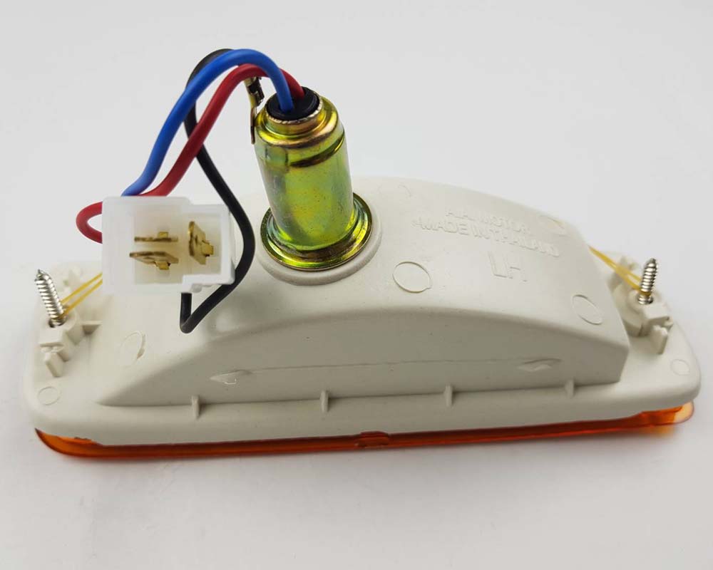 Front Bumper Turn Signal Light Yellow - LN85 - LH for Toyota Hilux / Mighty-X LN85 – OEM 81520-35090