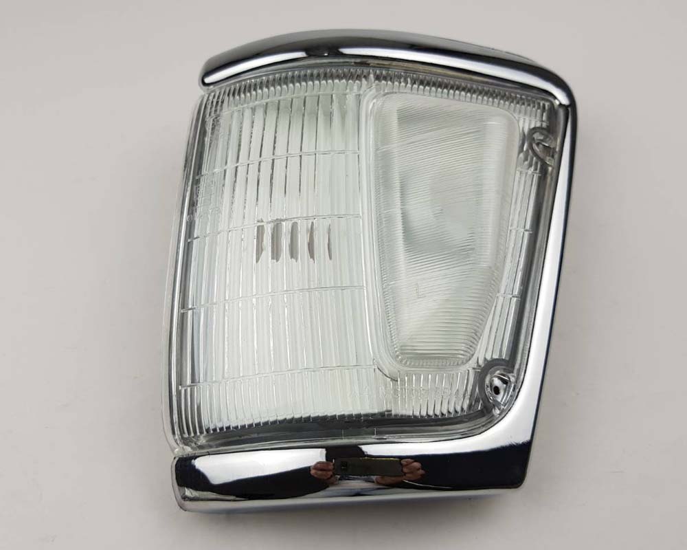 Front & Turn Signal Light - LN111 - Chrome - LH for Toyota Hilux LN111 – OEM 81611-35160
