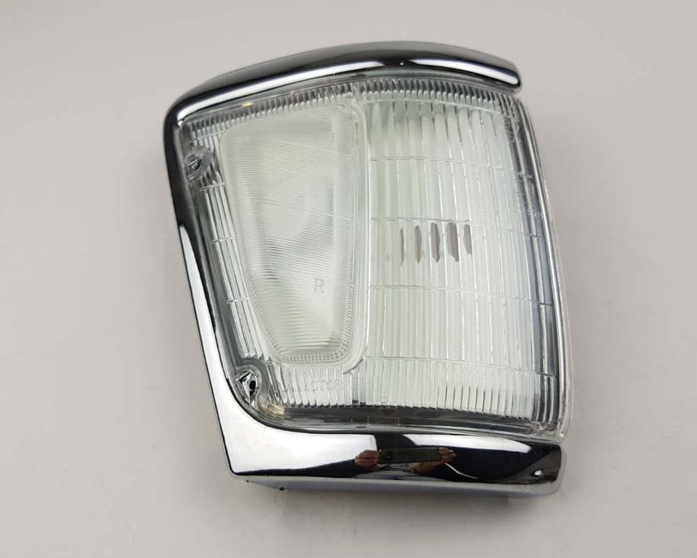 Front & Turn Signal Light - LN111 - Chrome - RH for Toyota Hilux LN111 – OEM 81621-35160