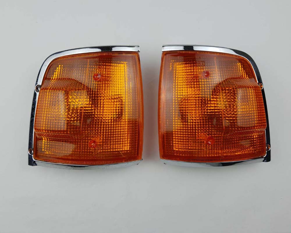 Front Corner Turn Signal Light - for Isuzu TFR Pickup 1989–1995 - Amber Lens - Chrome Frame - LH + RH Pair – OEM 8-94434-570 / 8-94434-569