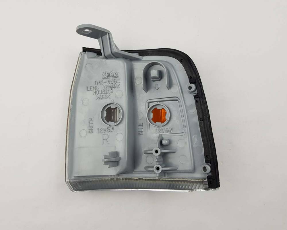 Front Corner Turn Signal Light - for Isuzu TFR Pickup 1995–1996 - Clear / Amber Lens - RH – OEM 8-97111-481-A - additional view 2