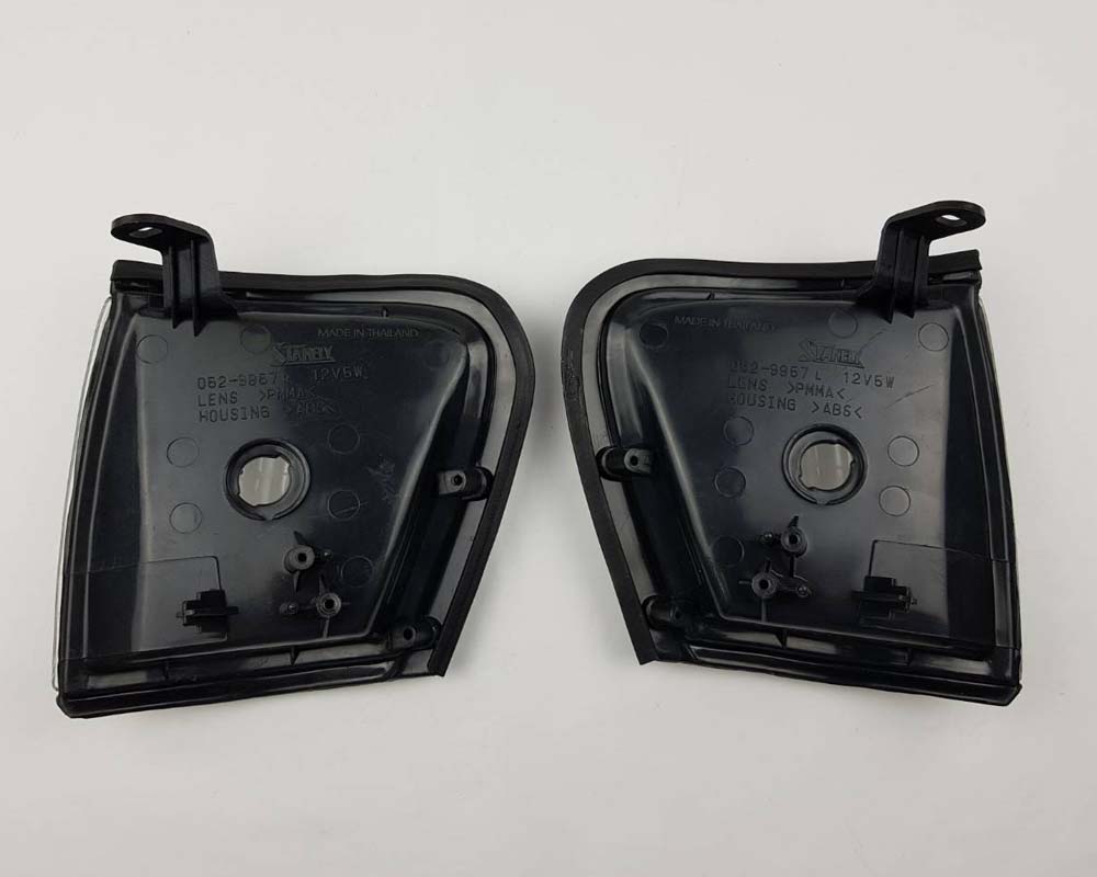 Front Corner Turn Signal Light - for Isuzu TFR Pickup 1998 - LH + RH Pair – OEM 8-97918-052-0 / 8-97913-910-0