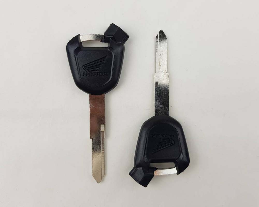 Honda uncut key blank pair Magnetic Shutter Opener