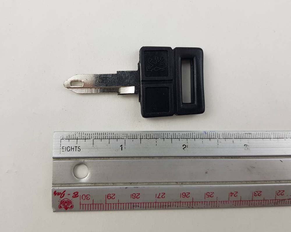 Peugeot / Renault uncut key blank Black Head, view 3