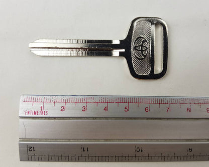 Toyota uncut key blank Metal Head, view 3
