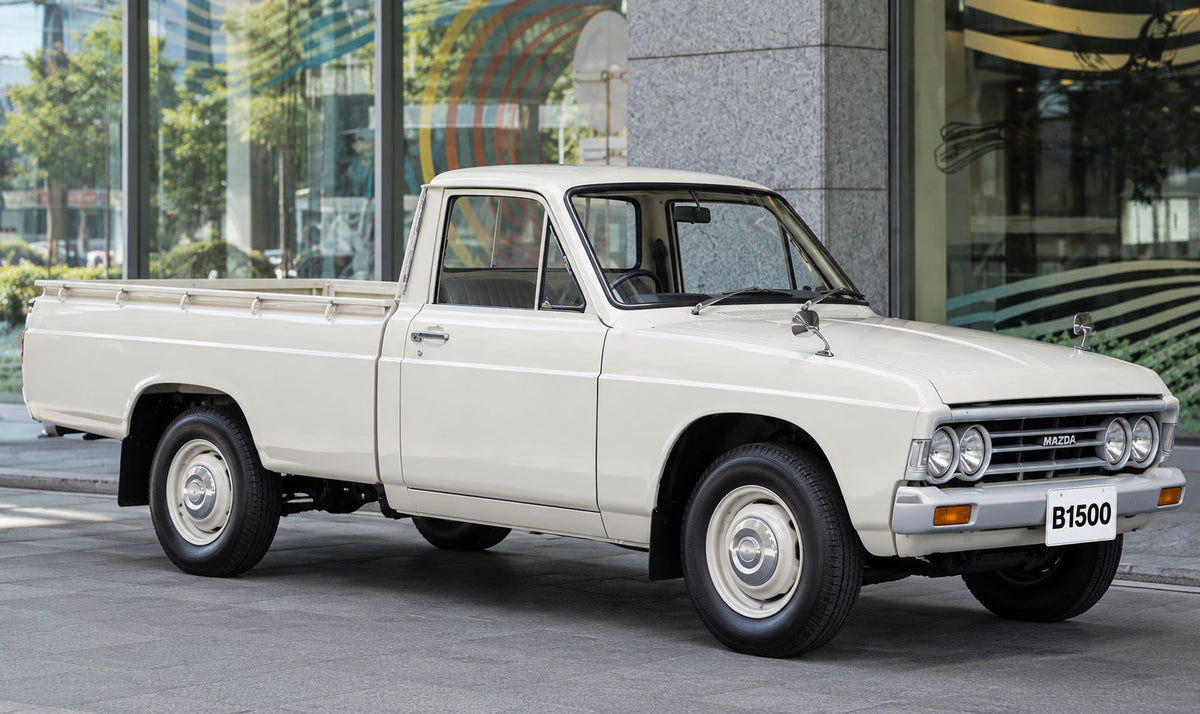 Mazda B1500 Pickup vehicle reference image