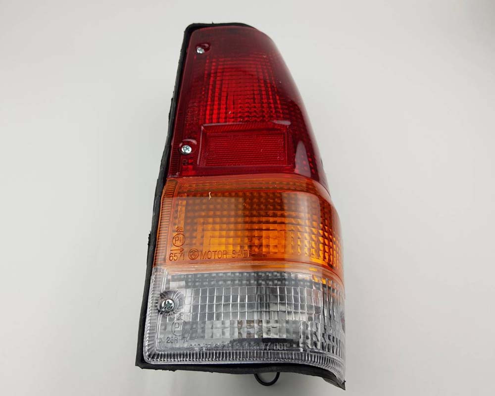 Rear Combination Tail Light - for Mitsubishi L200 / Dodge D50 Ram 50 1983–1986 - Right RH - OEM MB185534