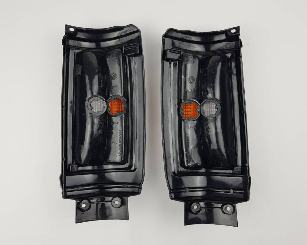 Front Corner Turn Signal Light - for Mitsubishi L200 Cyclone '94 1979–1987 - Black - LH + RH Pair - OEM MB527089 / MB527090