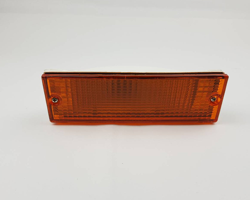 Front Bumper Turn Signal Light for Mitsubishi L200 Cyclone - Amber - RH