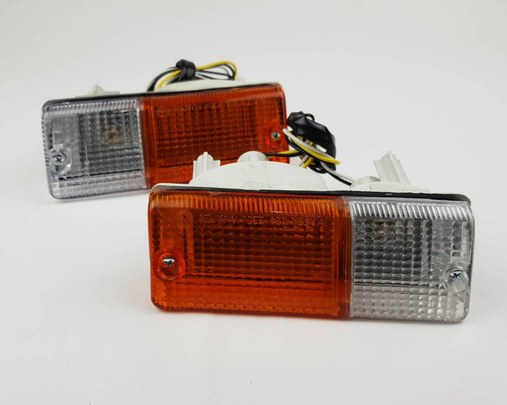 Front Bumper Turn Signal Light Pair for Mitsubishi L200 - Diesel - Amber / Clear - LH + RH