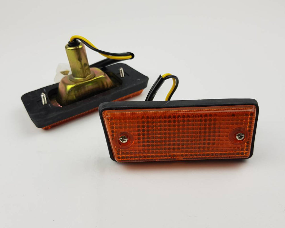 Mitsubishi L200 front bumper turn signal light pair alternate view