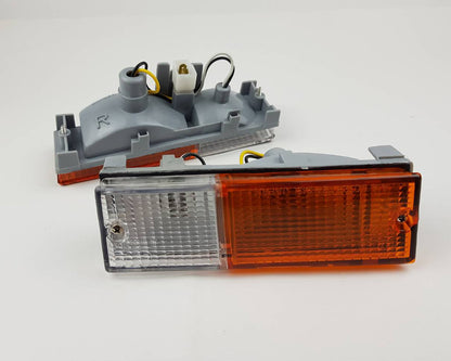 Mitsubishi Champ II front turn signal light pair alternate view