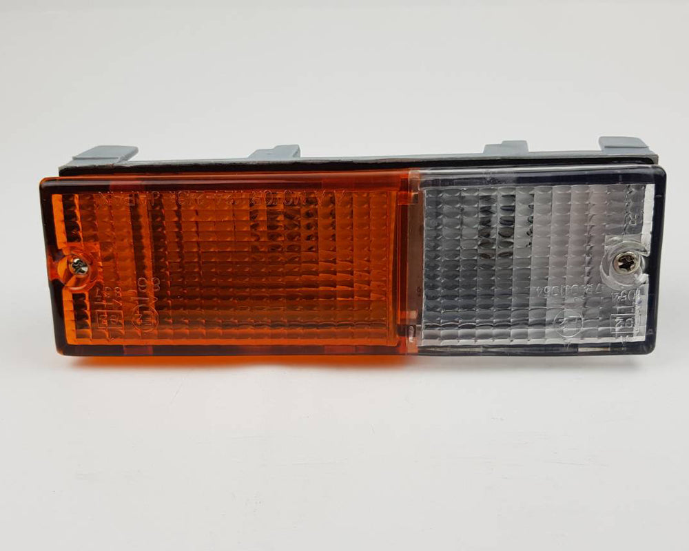 Mitsubishi Champ II front turn signal light RH