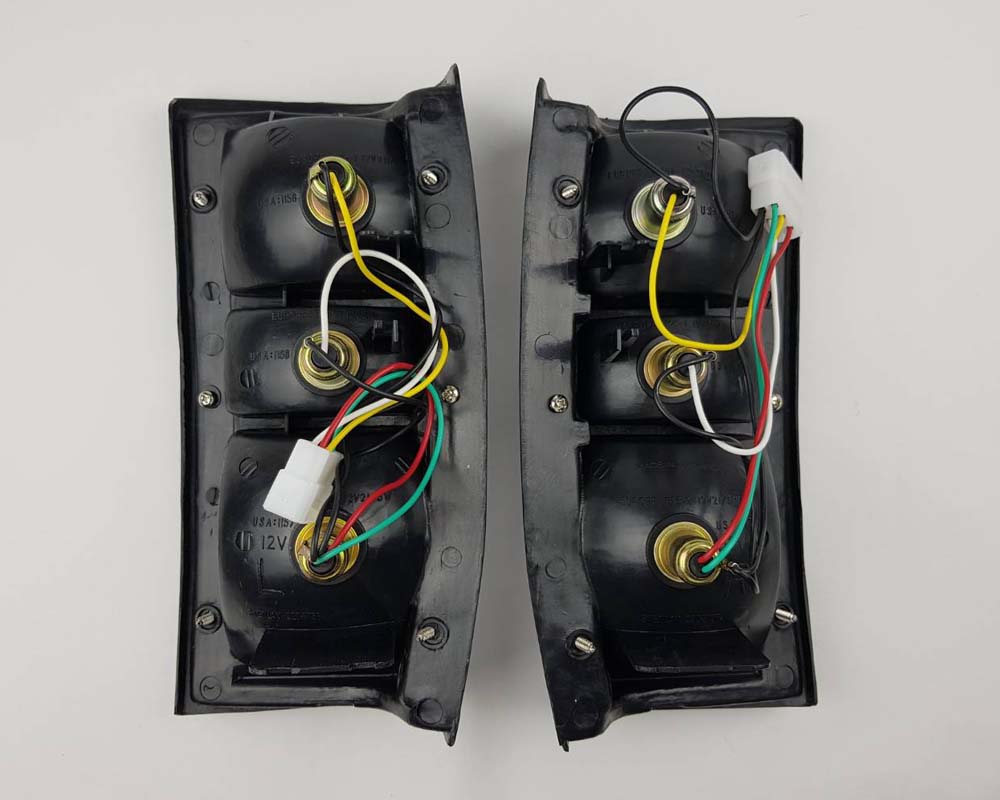 Mitsubishi L200 Cyclone rear light