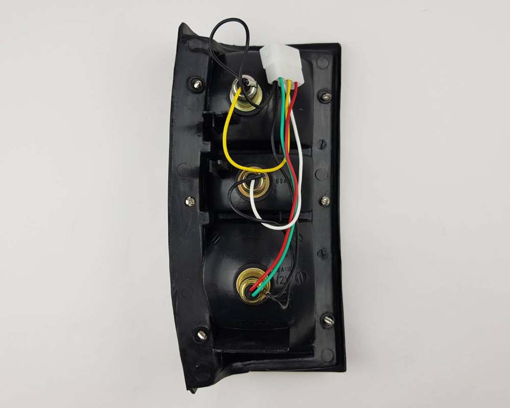 Mitsubishi L200 Cyclone rear light