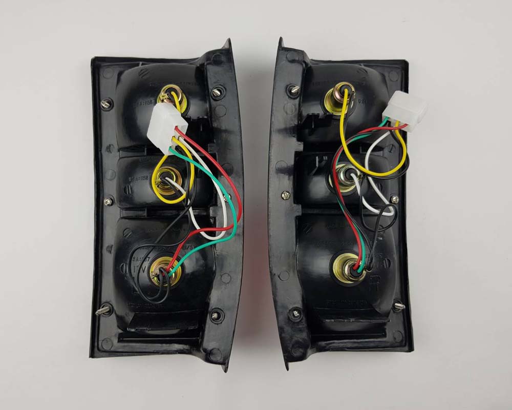 Mitsubishi L200 Cyclone rear light
