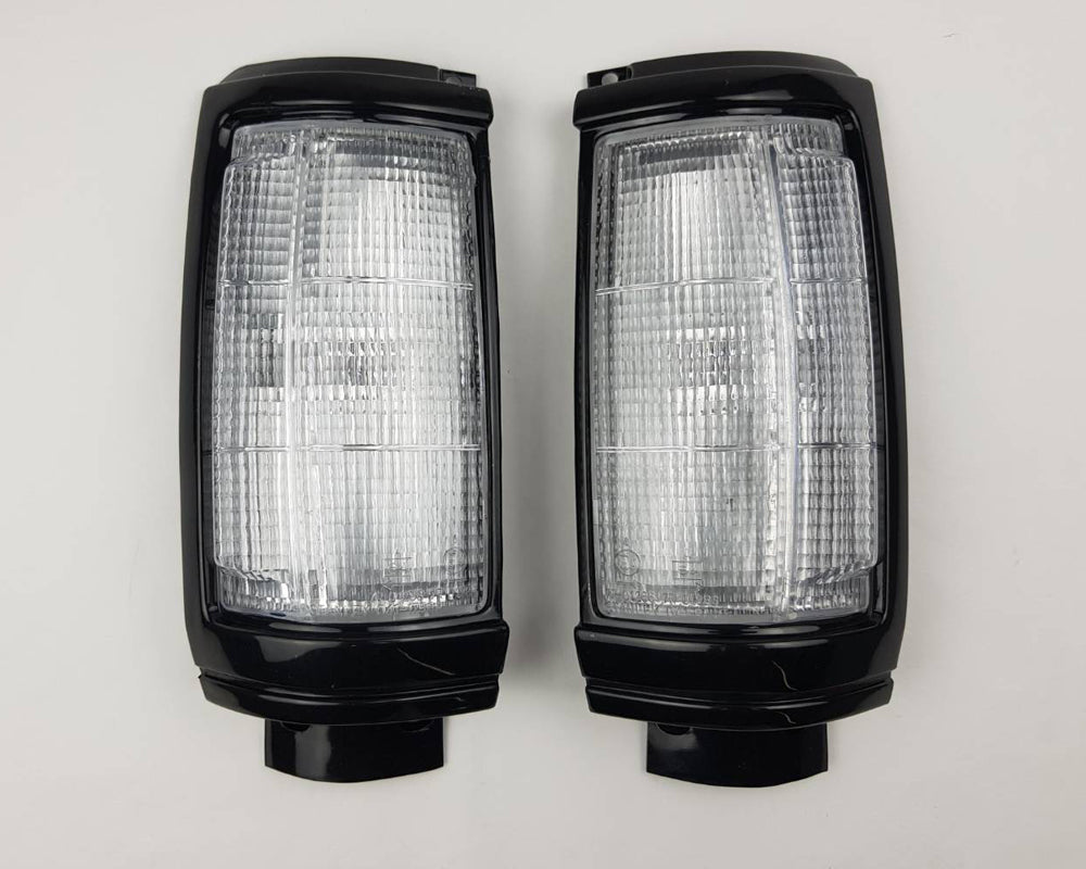 Front Corner Turn Signal Light for Mitsubishi L200 Cyclone K14 – Black / Clear Lens – LH / RH pair