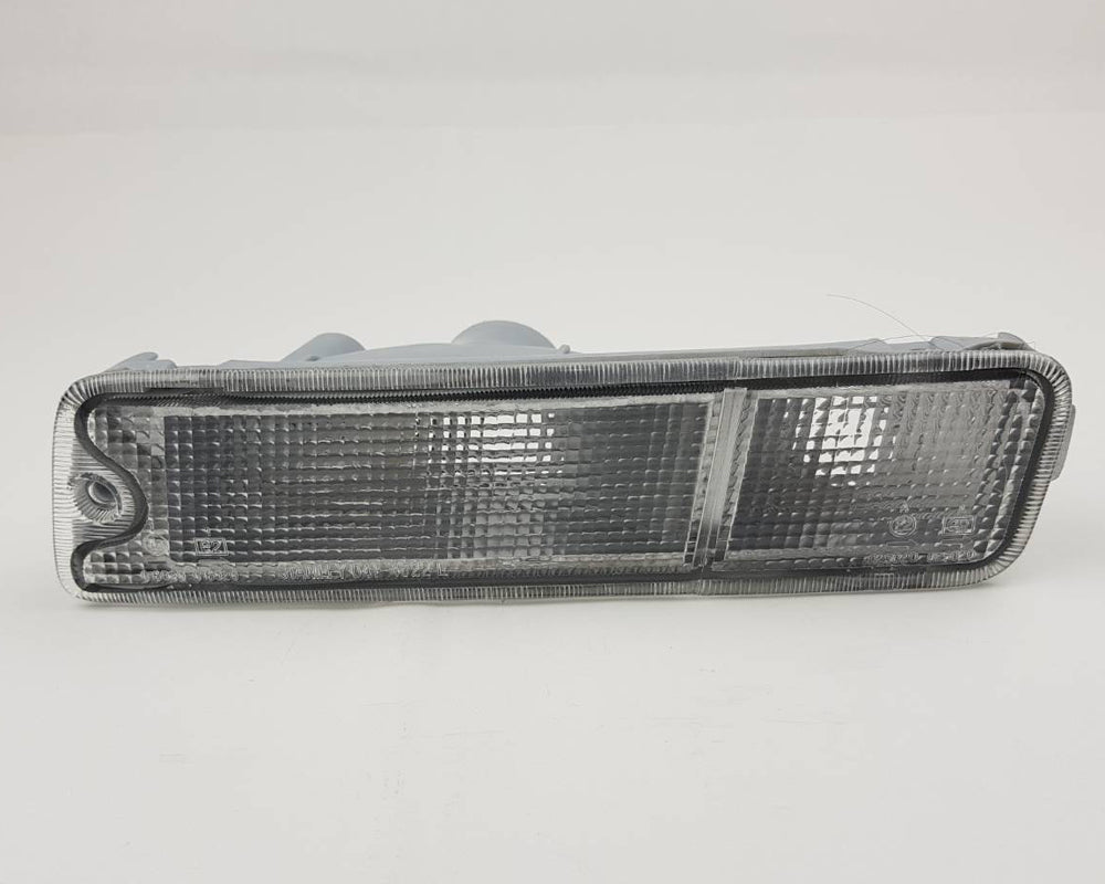 Front Bumper Turn Signal Light for Mitsubishi L200 Strada K64 – Clear Lens – LH / RH L