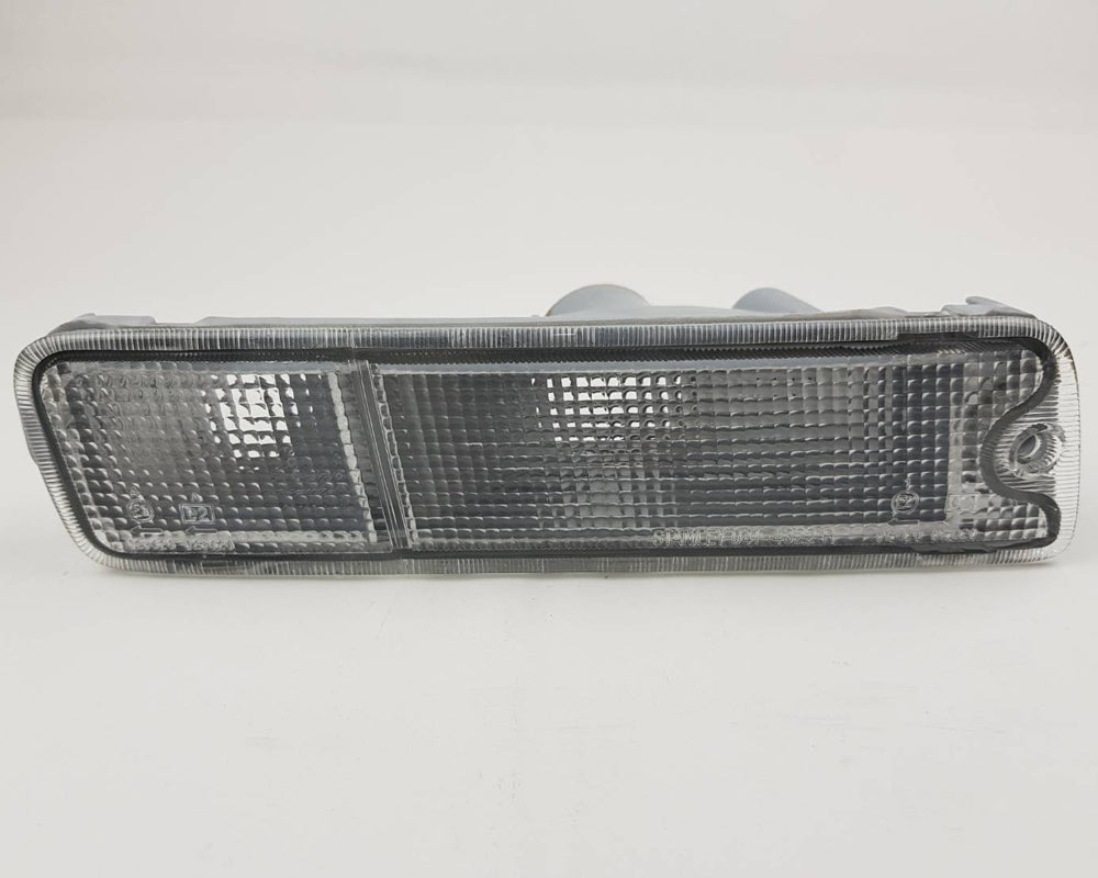 Front Bumper Turn Signal Light for Mitsubishi L200 Strada K64 – Clear Lens – LH / RH R