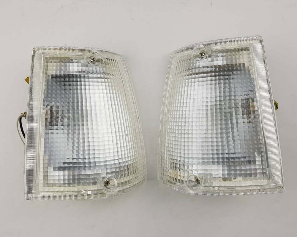 Mazda B2200 Front Corner Turn Signal Light – Clear – LH + RH Pair
