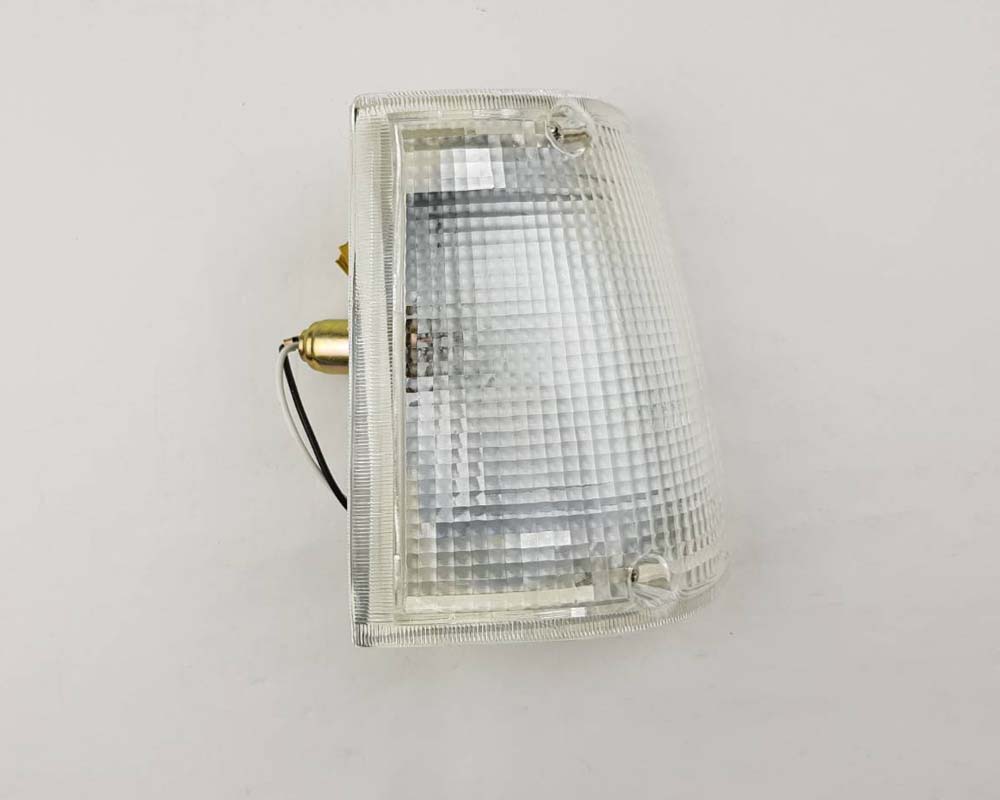 Mazda B2200 Front Corner Turn Signal Light – Clear – RH / Right