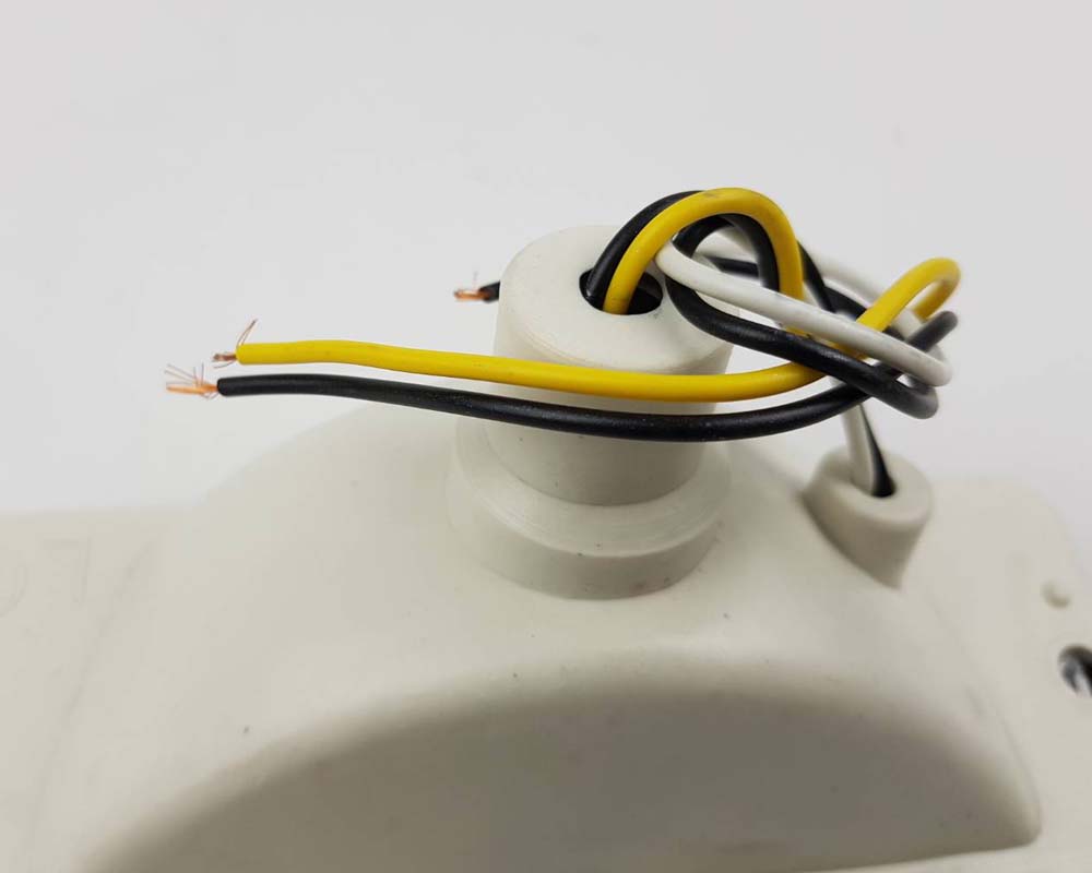 Mazda B2200 / M1300 / M1400 Front Bumper Parking & Turn Signal Light – Amber / Clear – LH / Left – view 3