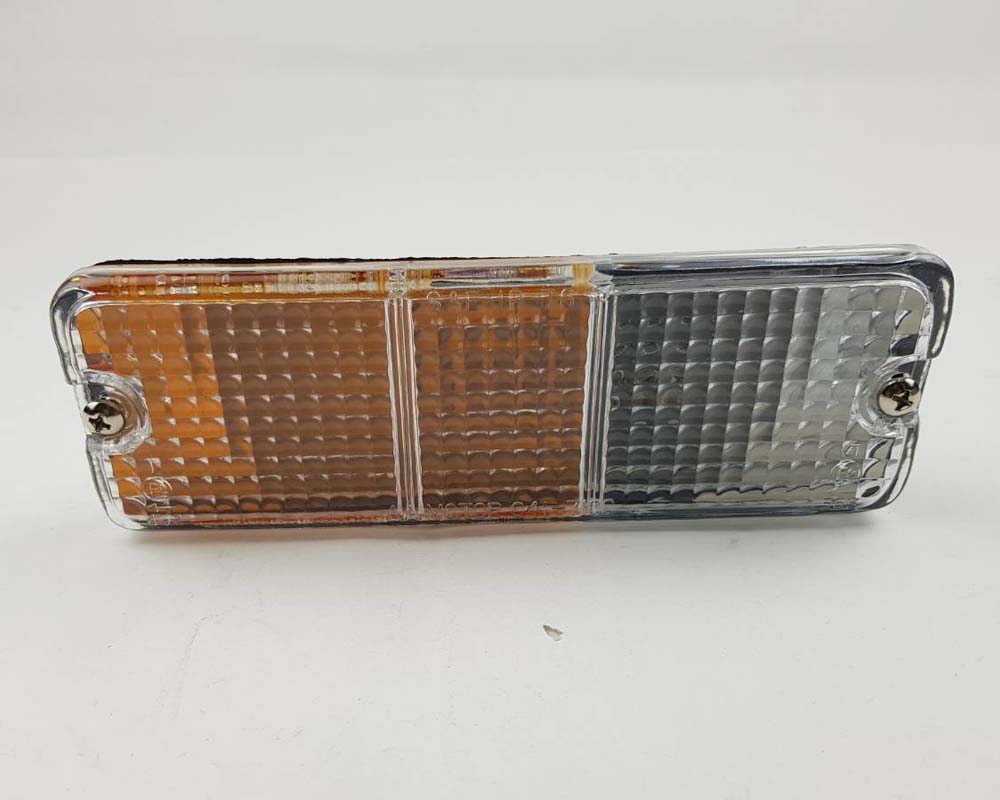 Mazda B2200 / M1300 / M1400 Front Bumper Parking & Turn Signal Light – Amber / Clear – LH / Left