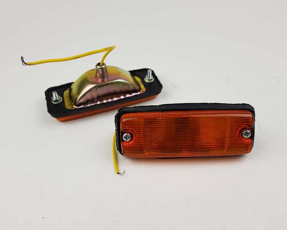 Mazda B1600 Side Marker Turn Signal Light – Amber – Pair – Default Title – view 2