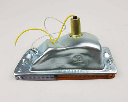 Mazda M1600 Front Bumper Parking & Turn Signal Light – Amber / Clear – RH / Right – view 2