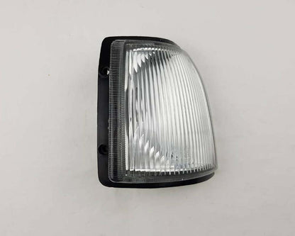 Mazda B2500 Fighter Front Corner Turn Signal Light – Clear – RH / Right