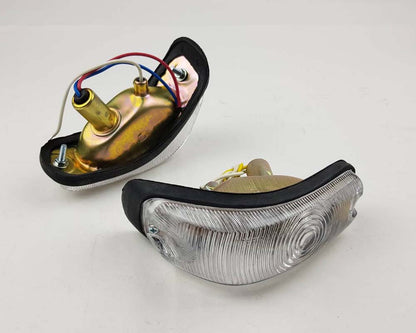 Mazda M1000 / M1200 Front Corner Parking & Turn Signal Light – Clear – Pair – Default Title – view 2