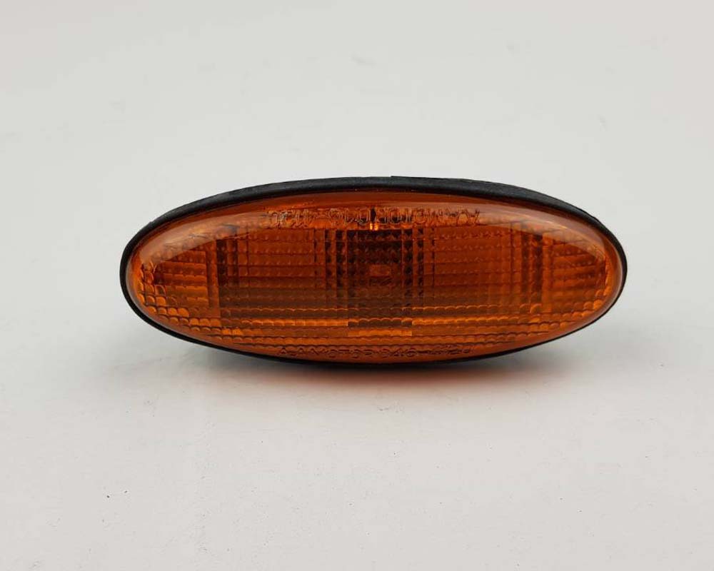 Mazda 323 / B2500 Fighter Side Marker Turn Signal Light – Amber – Pair – Default Title – view 3