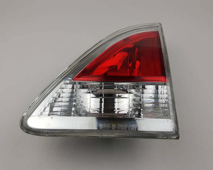 Mazda BT-50 Pro Tailgate Reflector – Red / Clear – RH / Right – view 3