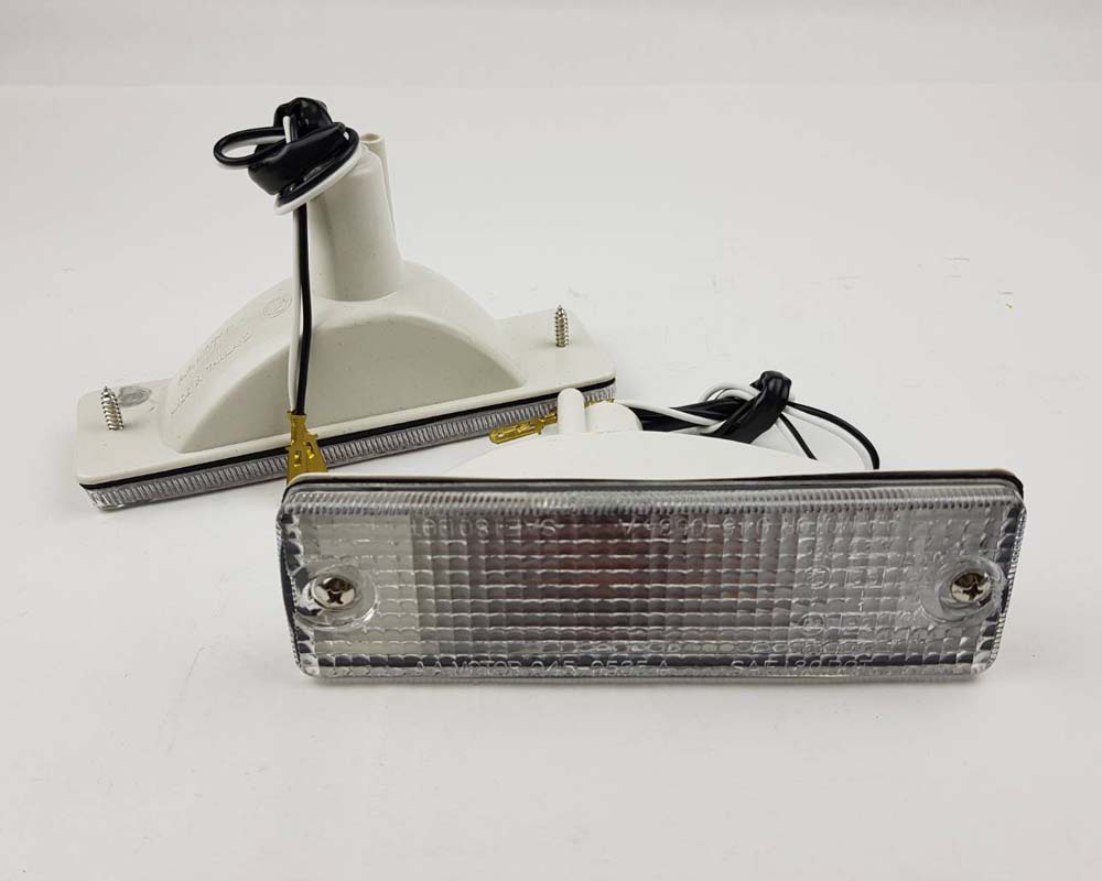 Mazda Magnum / 323 Front Bumper Turn Signal Light – Clear – Pair – Default Title – view 2