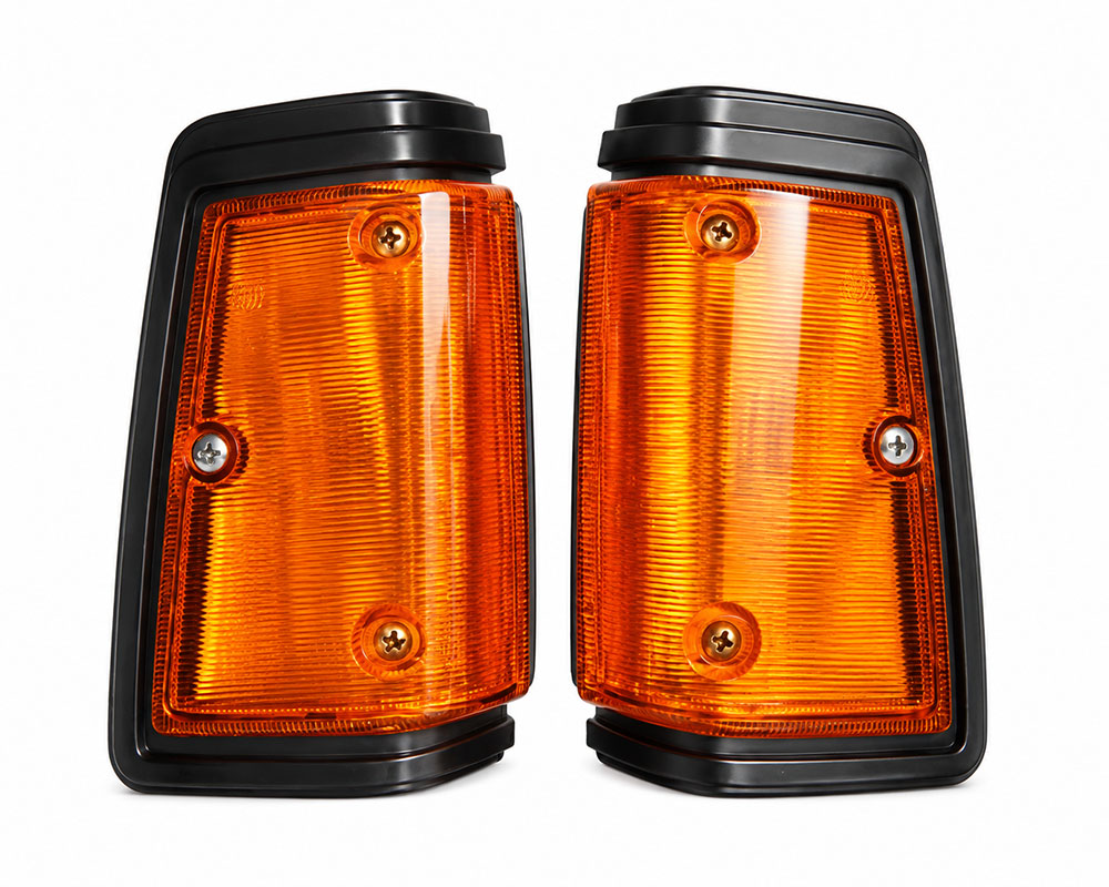 Front Corner Turn Signal Light - for Nissan 720 Pickup 1980–1983 - LH + RH Pair – OEM 26185-04W00 / 26180-04W00