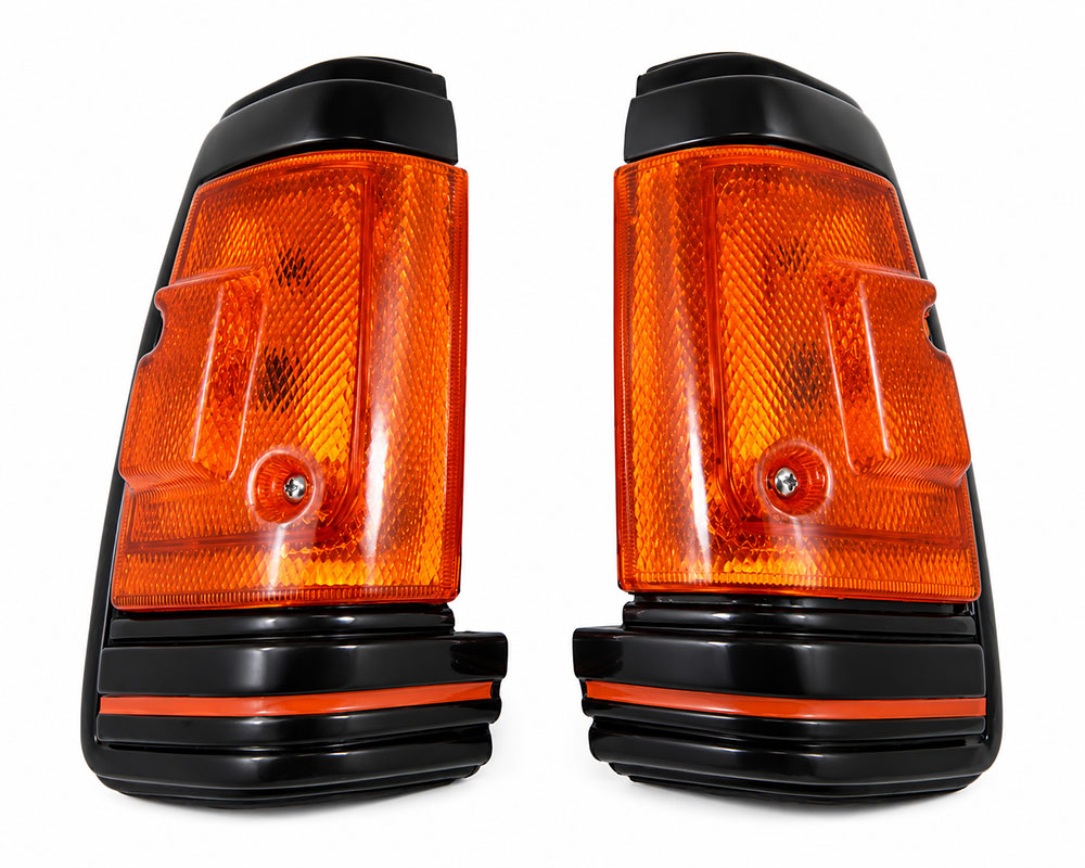Front Corner Turn Signal Light - for Nissan / Datsun 720 / 819 Pickup 1980–1986 - Black Frame - LH + RH Pair