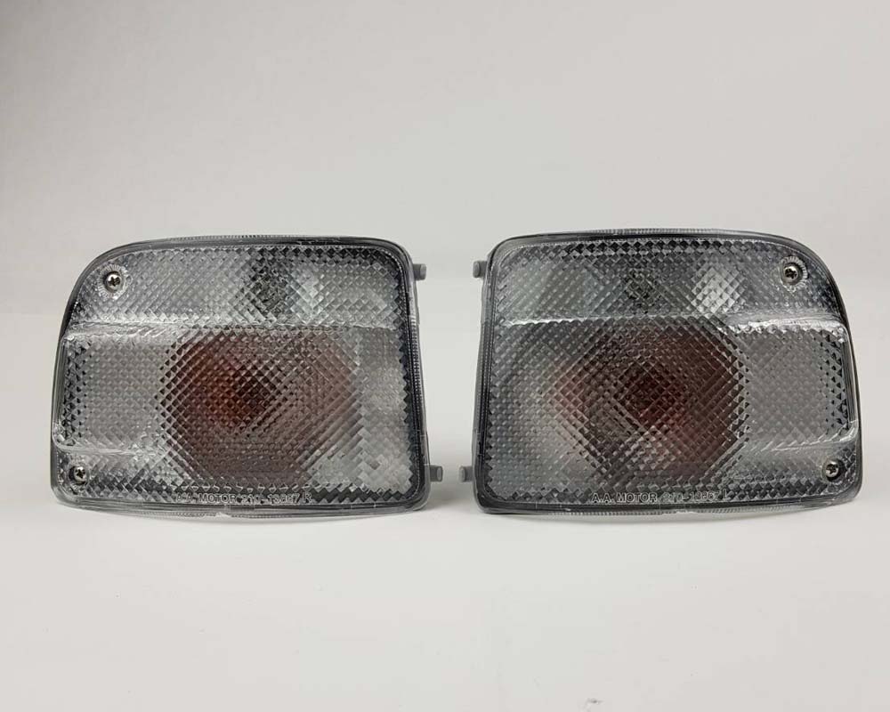 Front Corner Turn Signal Light - for Nissan NV - Clear Lens - LH + RH Pair – OEM 26115-60R00 / 26110-60R00