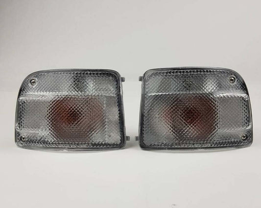 Front Corner Turn Signal Light - for Nissan NV - Clear Lens - LH + RH Pair – OEM 26115-60R00 / 26110-60R00