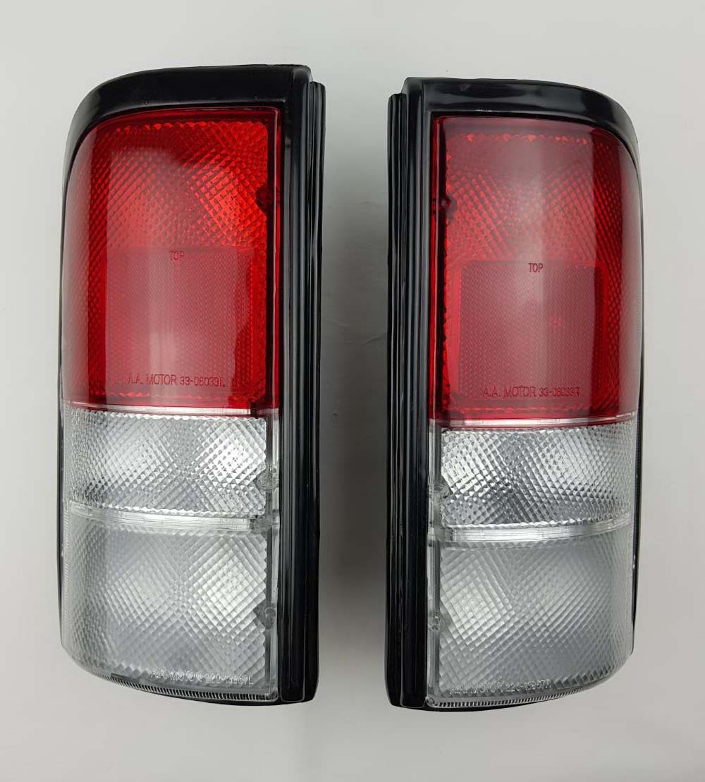 Rear Combination Light - for Nissan NV Pickup - No Socket - LH + RH Pair – OEM 26555-93R00MB / 26550-93R00MB