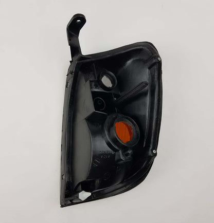 Front Corner Turn Signal Light - for Nissan D22 Pickup 2000 - No Socket - RH – OEM 26110-VJ825 - additional view 2