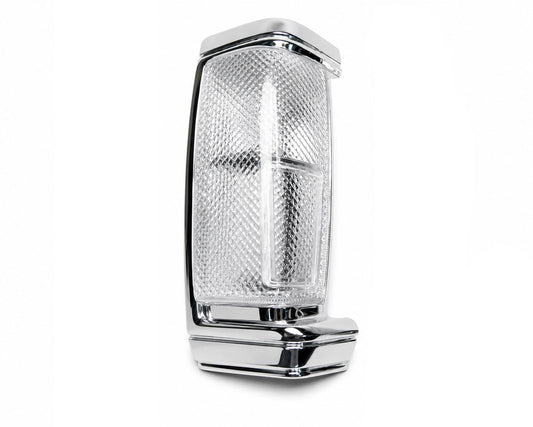 Front & Turn Signal Light - for Nissan D21 BDI90 Pickup - Chrome - White Lens - RH – OEM B6170-47G01