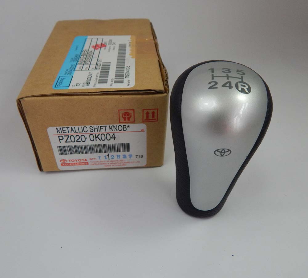 Toyota Manual Gear Shift Knob – Metallic Finish – Silver / Black – Genuine
